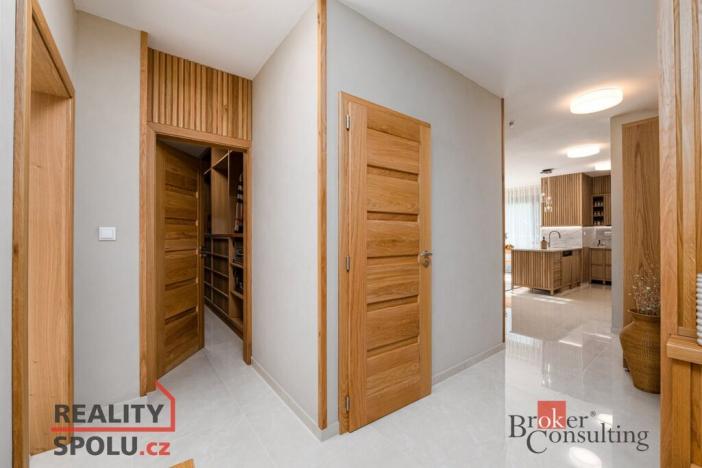 Prodej bytu 3+kk, Plzeň - Doudlevce, Heyrovského, 158 m2