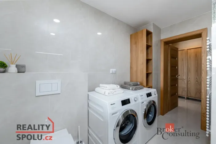 Prodej bytu 3+kk, Plzeň - Doudlevce, Heyrovského, 158 m2