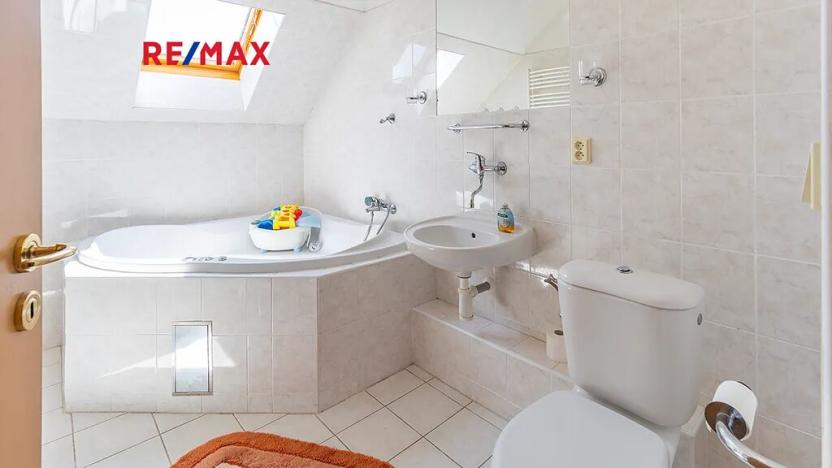 Prodej vícegeneračního domu, Doksy, 611 m2