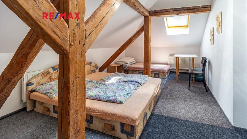 Prodej vícegeneračního domu, Doksy, 611 m2