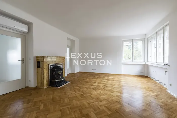 Pronájem rodinného domu, Praha - Smíchov, K vodojemu, 250 m2