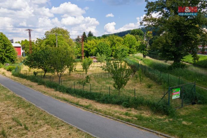 Pronájem zahrady, Zlín - Prštné, 1799 m2