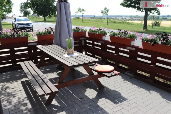 Prodej garáže, Horní Věstonice, U Venuše, 165 m2