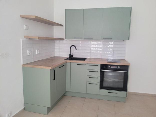 Pronájem bytu 3+kk, Tábor, Koželužská, 77 m2