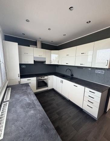 Prodej bytu 3+1, Skuteč, Sládkova, 74 m2