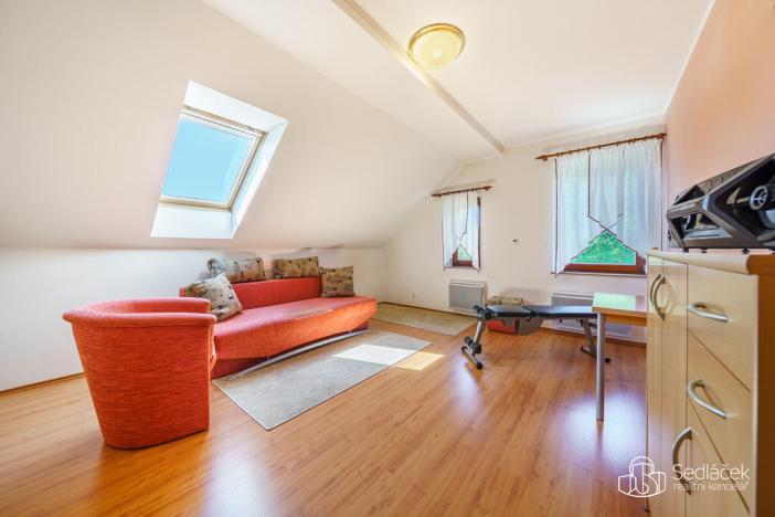 Prodej bytu 3+1, Karlovy Vary - Tašovice, 132 m2