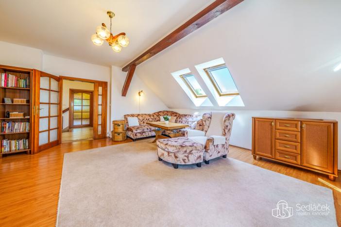 Prodej bytu 3+1, Karlovy Vary - Tašovice, 132 m2