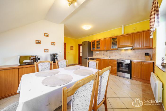 Prodej bytu 3+1, Karlovy Vary - Tašovice, 132 m2