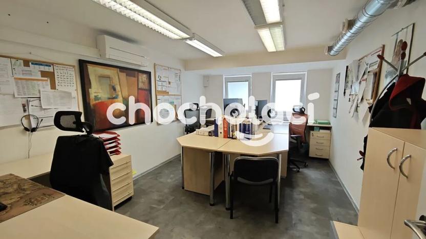 Prodej kanceláře, Pardubice, Školská, 157 m2