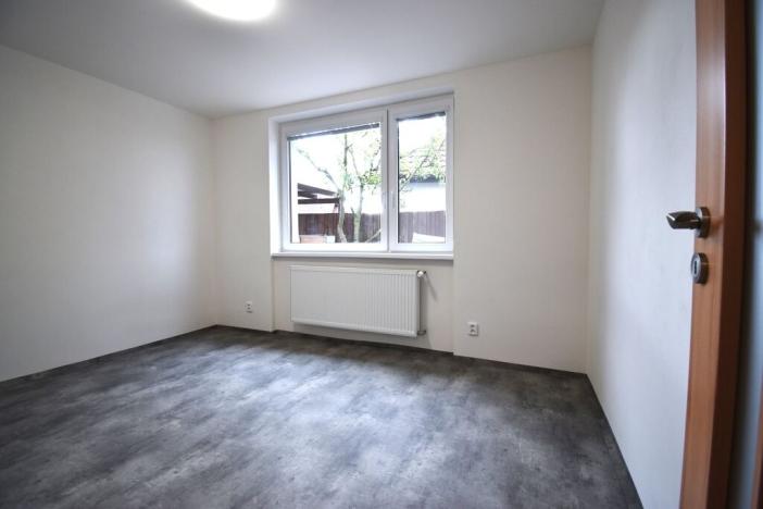 Pronájem bytu 2+1, Plzeň, Zábělská, 56 m2