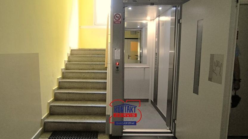 Prodej bytu 3+1, Velešín, Sídliště, 65 m2