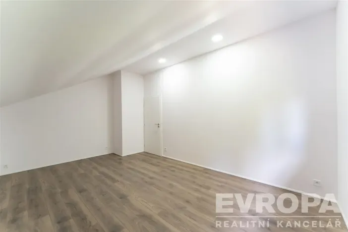 Prodej rodinného domu, Bystřice - Líšno, Líšno, 230 m2