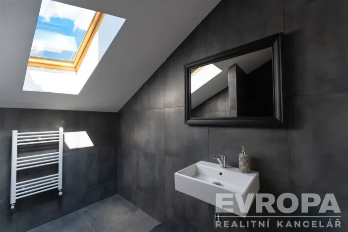 Prodej rodinného domu, Bystřice - Líšno, Líšno, 230 m2