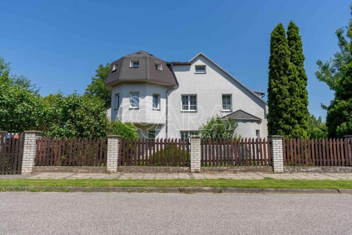 Prodej rodinného domu, Praha, Poděbradova, 206 m2