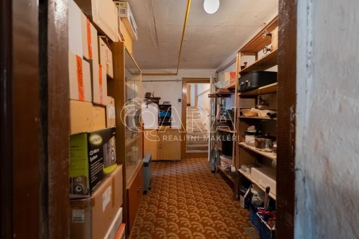 Prodej rodinného domu, Praha, Poděbradova, 206 m2