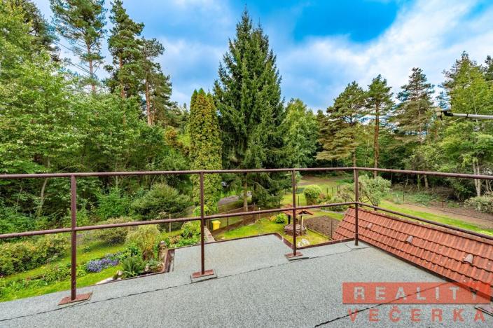 Prodej rodinného domu, Kozárovice, 180 m2