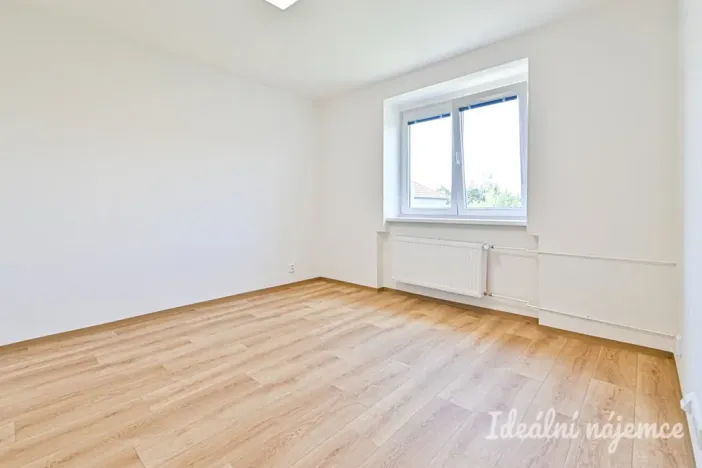 Pronájem bytu 1+1, Brno - Řečkovice, Sibiřská, 29 m2
