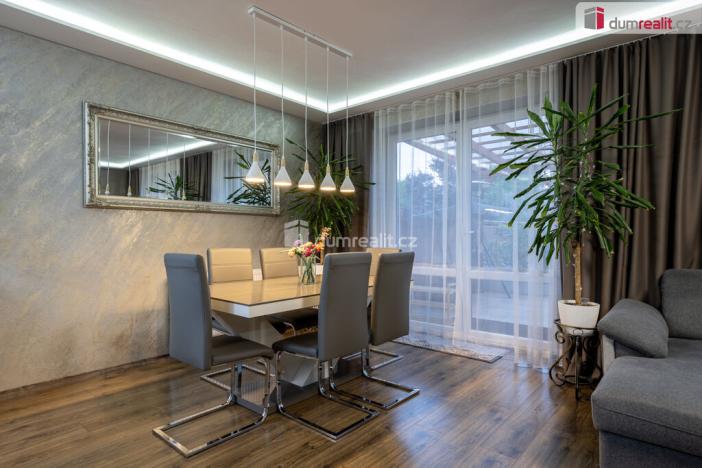 Prodej rodinného domu, Veltrusy, Lomená, 118 m2