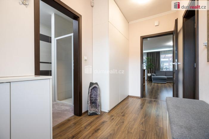 Prodej rodinného domu, Veltrusy, Lomená, 118 m2