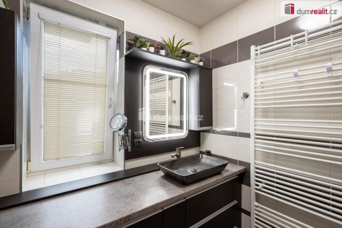 Prodej rodinného domu, Veltrusy, Lomená, 118 m2