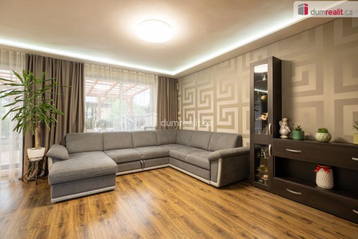 Prodej rodinného domu, Veltrusy, Lomená, 118 m2