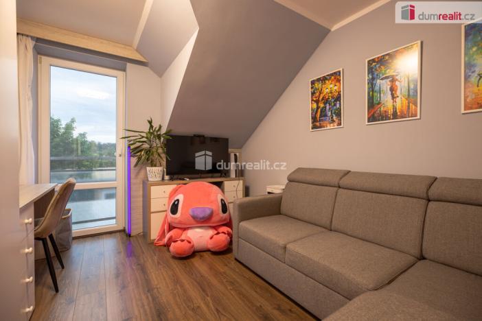 Prodej rodinného domu, Veltrusy, Lomená, 118 m2