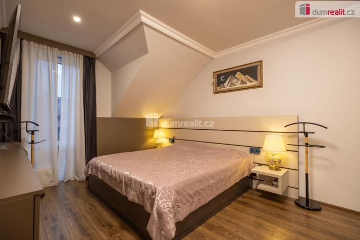 Prodej rodinného domu, Veltrusy, Lomená, 118 m2