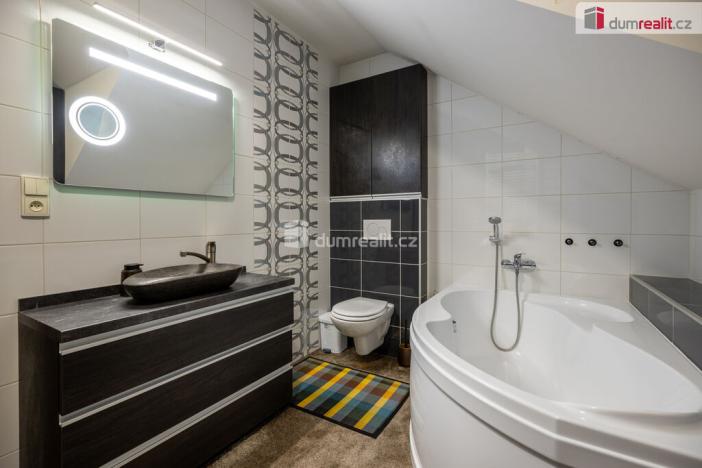 Prodej rodinného domu, Veltrusy, Lomená, 118 m2