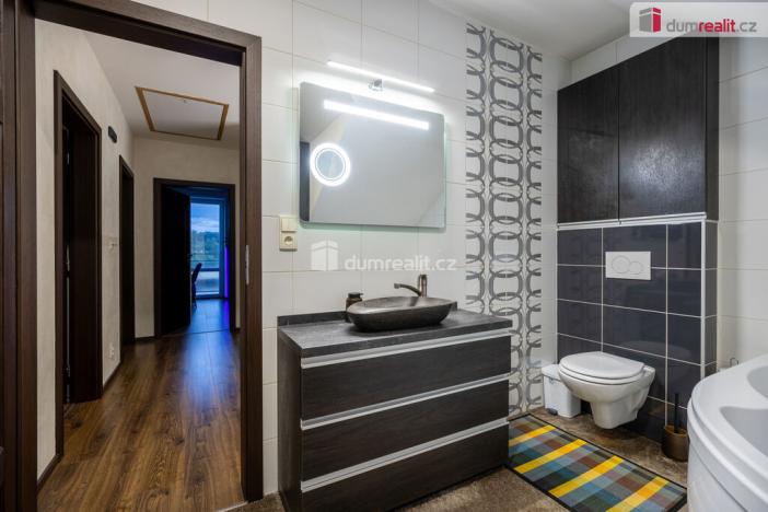 Prodej rodinného domu, Veltrusy, Lomená, 118 m2