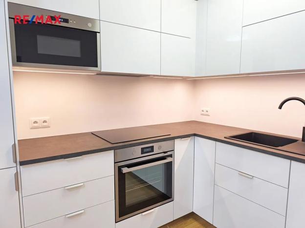 Prodej bytu 2+kk, Praha - Libeň, V zahradách, 60 m2