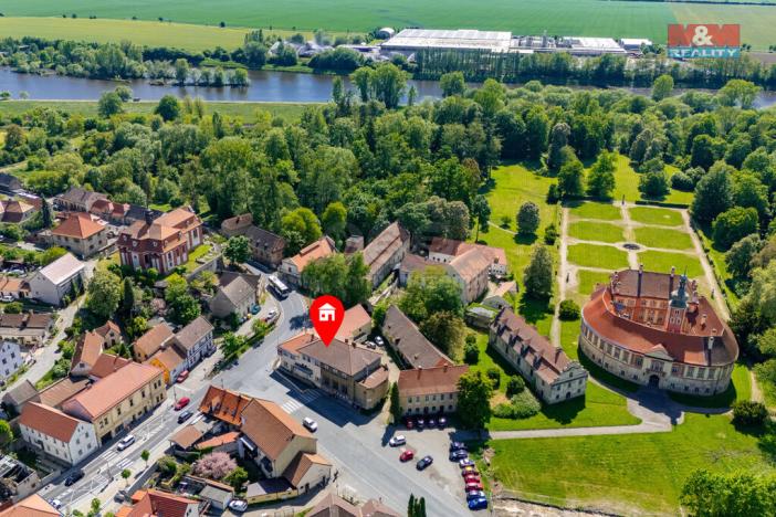 Prodej činžovního domu, Liběchov, nám. V. Levého, 1120 m2