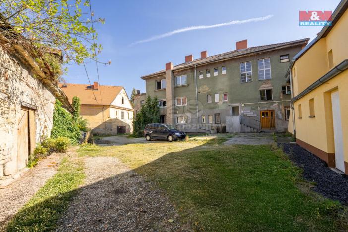 Prodej činžovního domu, Liběchov, nám. V. Levého, 1120 m2