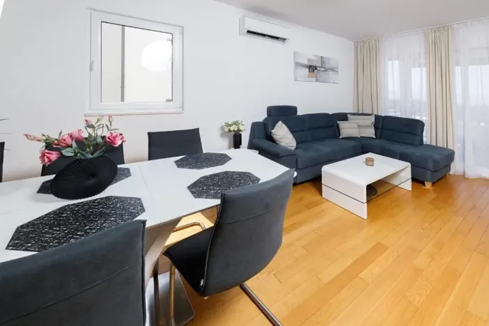 Prodej bytu 4+kk, Makarska, Chorvatsko, 91 m2