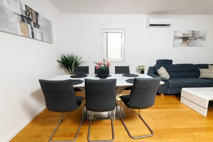 Prodej bytu 4+kk, Makarska, Chorvatsko, 91 m2