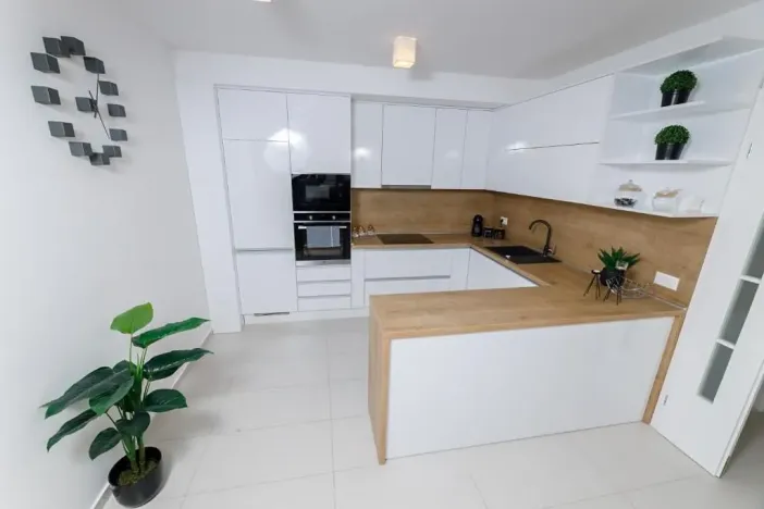 Prodej bytu 4+kk, Makarska, Chorvatsko, 91 m2