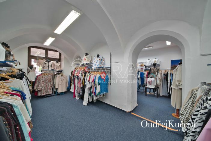 Prodej činžovního domu, Trutnov - Vnitřní Město, Krakonošovo náměstí, 857 m2