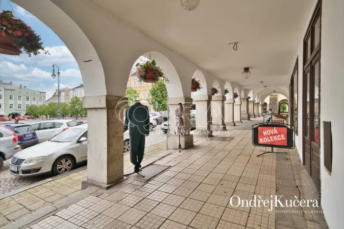 Prodej činžovního domu, Trutnov - Vnitřní Město, Krakonošovo náměstí, 857 m2