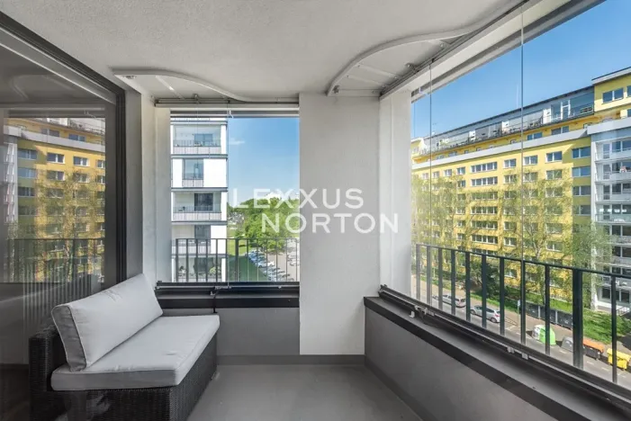 Pronájem bytu 2+kk, Praha - Střížkov, Střížkovská, 54 m2