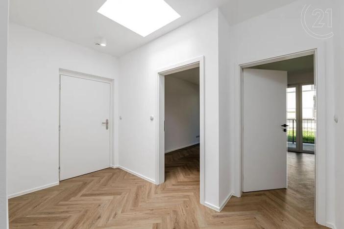 Pronájem bytu 4+kk, Plzeň, Safírová, 89 m2