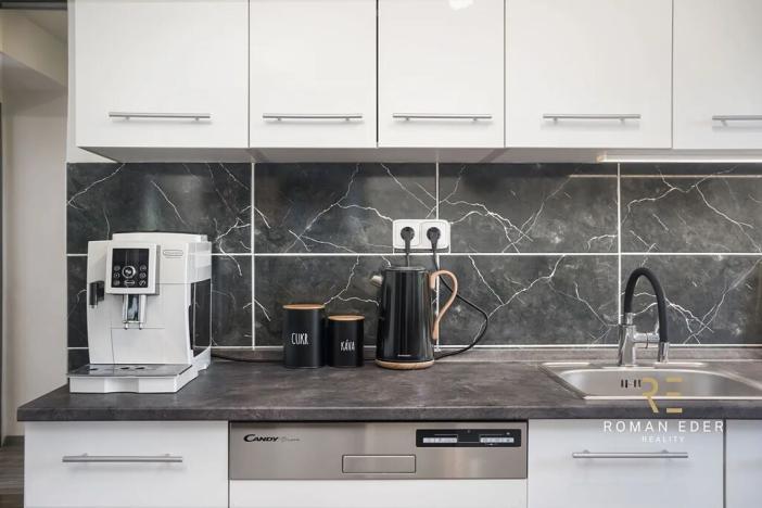 Prodej bytu 3+1, Praha - Liboc, Evropská, 78 m2