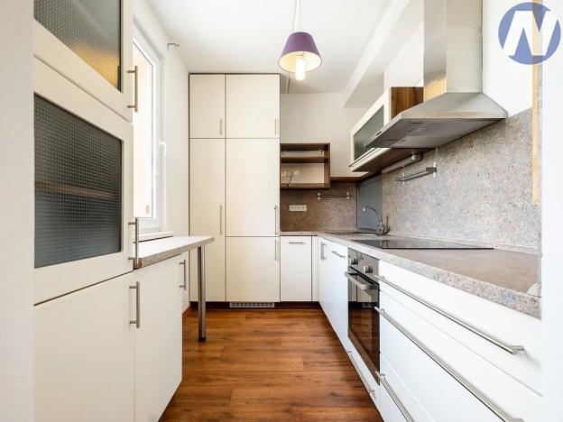 Prodej bytu 3+1, Lhenice, Sídliště SNP, 74 m2