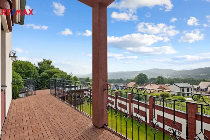 Prodej rodinného domu, Jenišov - Pod Rohem, K Rohu, 435 m2