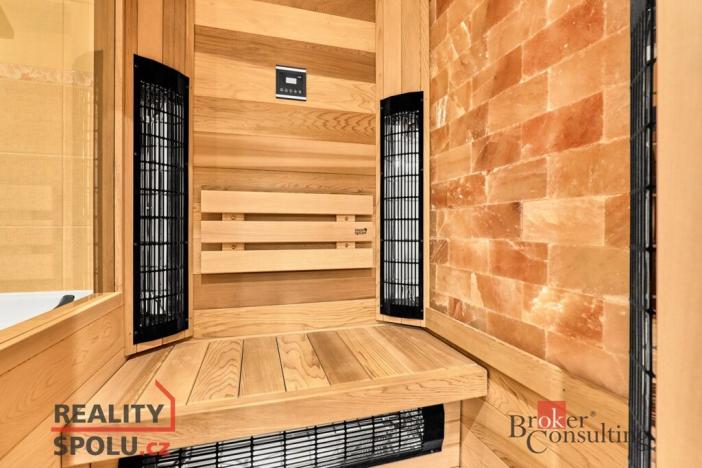 Prodej bytu 3+kk, Karlovy Vary, Divadelní náměstí, 137 m2