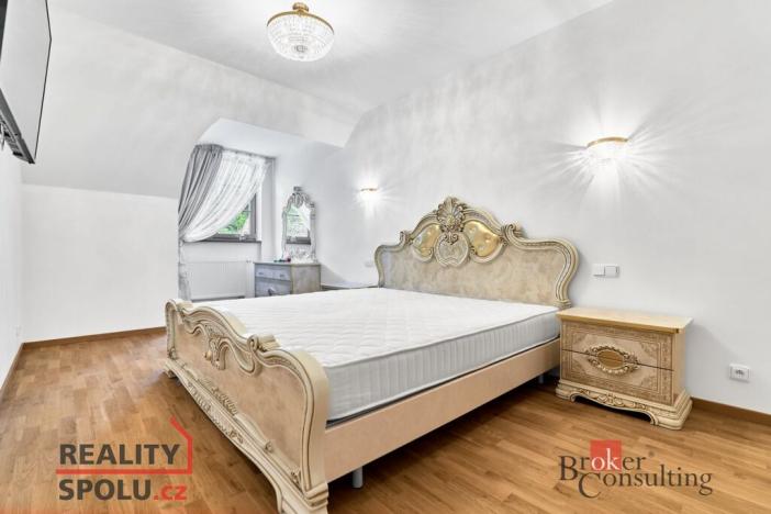 Prodej bytu 3+kk, Karlovy Vary, Divadelní náměstí, 137 m2