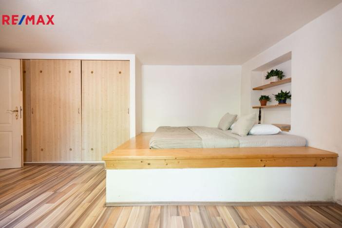 Prodej rodinného domu, Kundratice, 770 m2