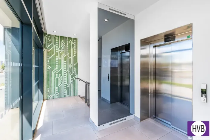 Prodej bytu 2+kk, Praha, U Elektry, 56 m2