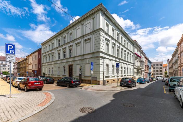 Pronájem bytu 2+kk, Plzeň - Jižní Předměstí, V Šipce, 36 m2