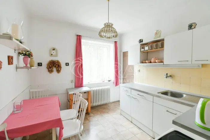 Pronájem bytu 3+1, Praha - Troja, Na Šutce, 100 m2