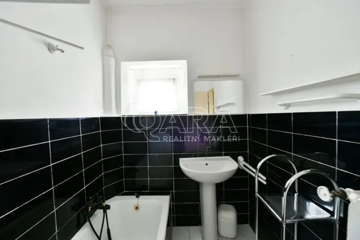 Pronájem bytu 3+1, Praha - Troja, Na Šutce, 100 m2
