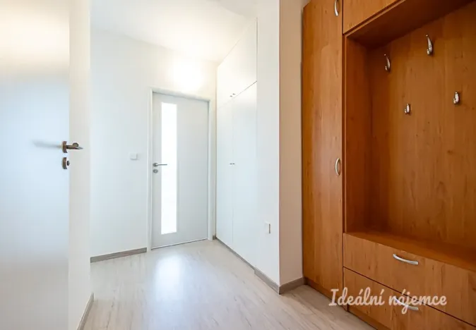 Pronájem bytu 2+kk, Praha, Štichova, 42 m2